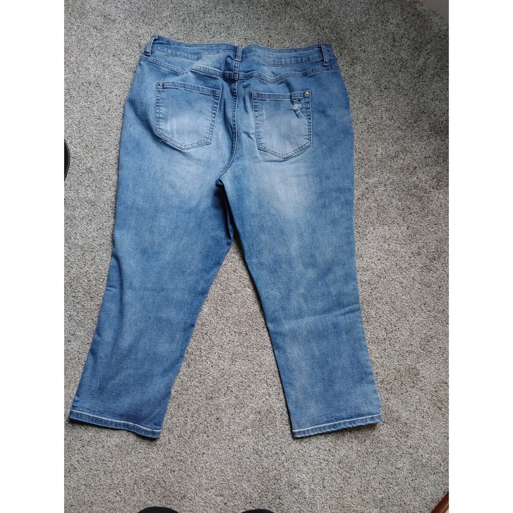 Cato Capri Patchwork Embroidered Denim Crop 16W Mid Boho Straight Leg Distressed - Picture 7 of 7